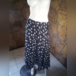 White Stag Black and White Floral Maxi Skirt